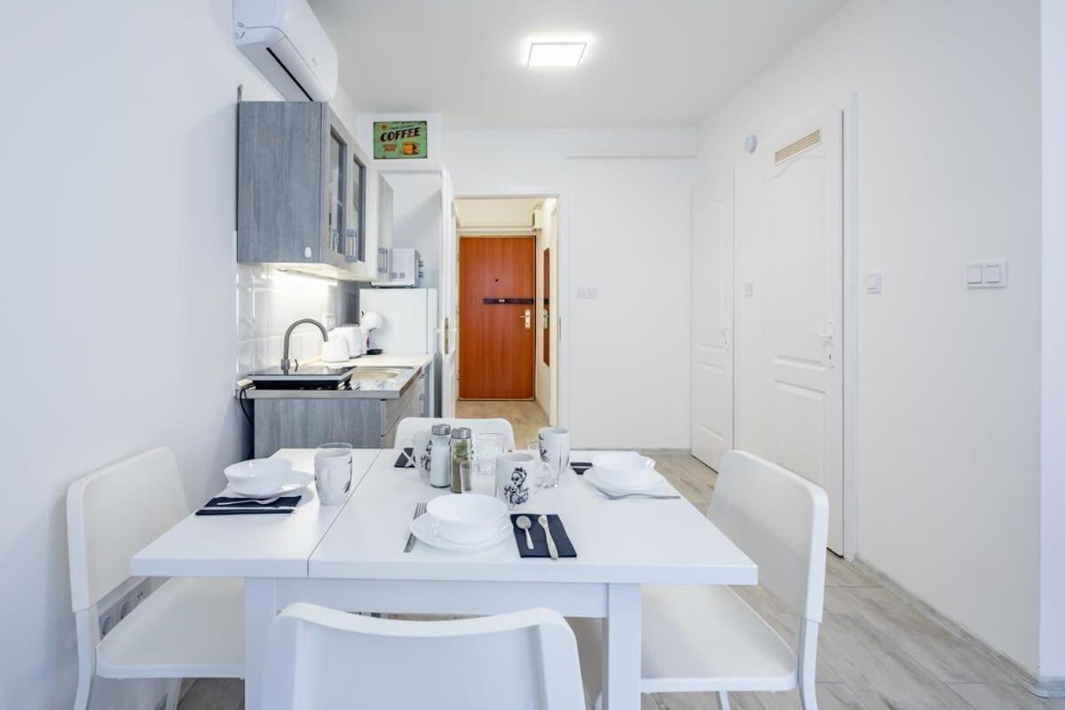 Convenient 2-Room Central Apartment Budapest Eksteriør billede